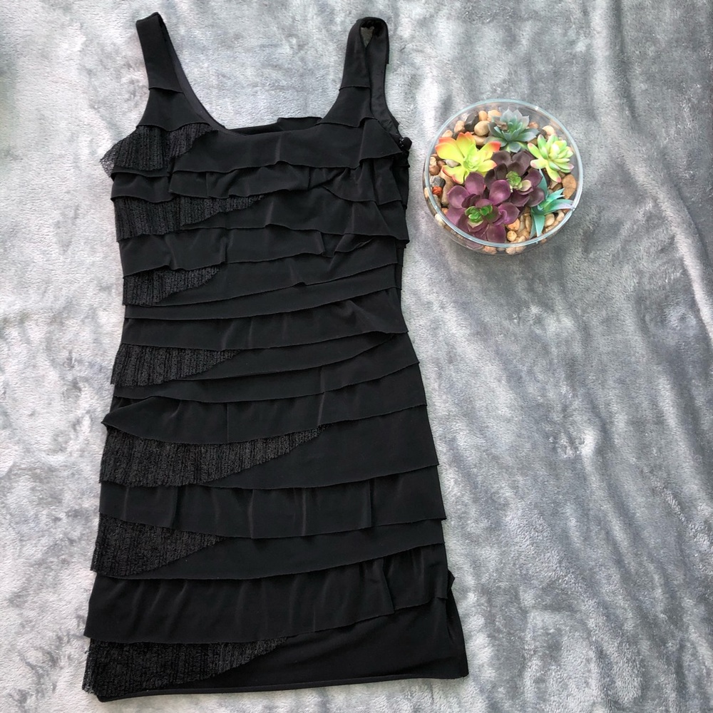LBD ruffles flattering sleeveless dress size 8